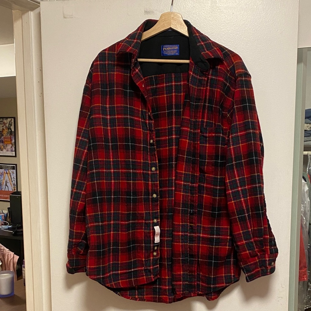 CRed and Black Plaid Button-Up Shirt